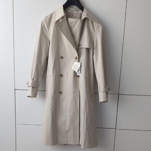 Uniqlo Classic Tan Trench Coat
